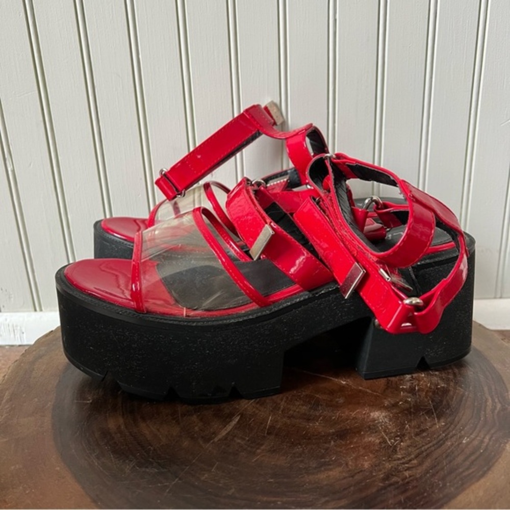 LAMODA Red and Black Platform Sandals